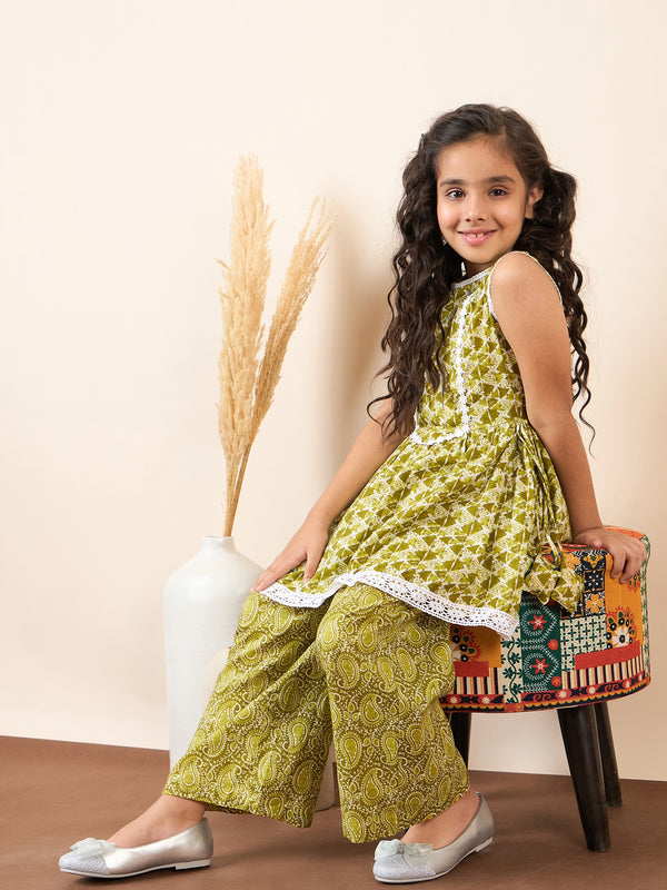 Girls Green Printed Cotton Kurti Set