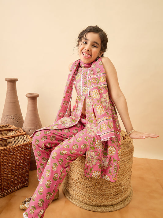 Girls Above Knee Printed Kurti Set - Pink